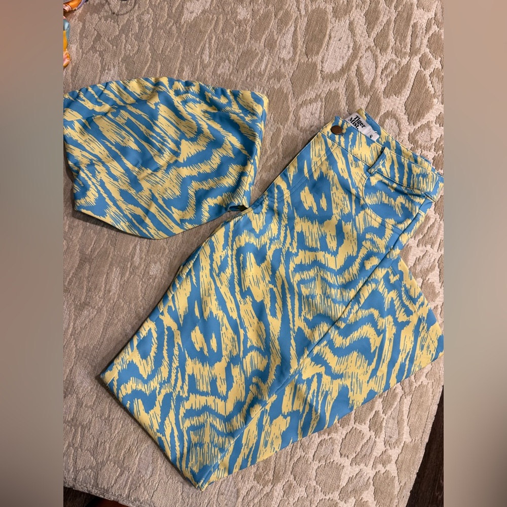 Tiger Mist Blue and Yellow Two-Piece Set